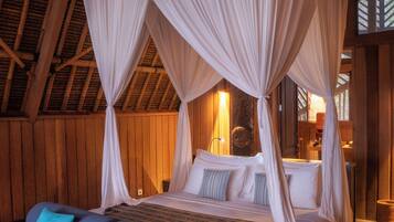 Bungalow, 1 habitación, vista al océano (Beruga Pantai) | 1 habitación, caja de seguridad en la habitación y escritorio