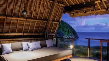 Vista frontal de la propiedad