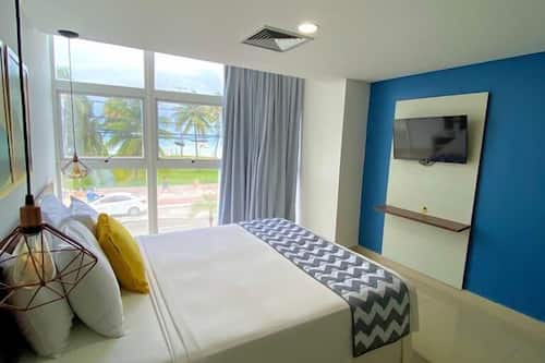 Premium Room | Premium bedding, minibar, in-room safe, individually decorated