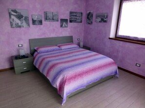 Apartment, 1 Doppelbett und Schlafsofa | Daunenbettdecken, kostenloses WLAN, Bettwäsche