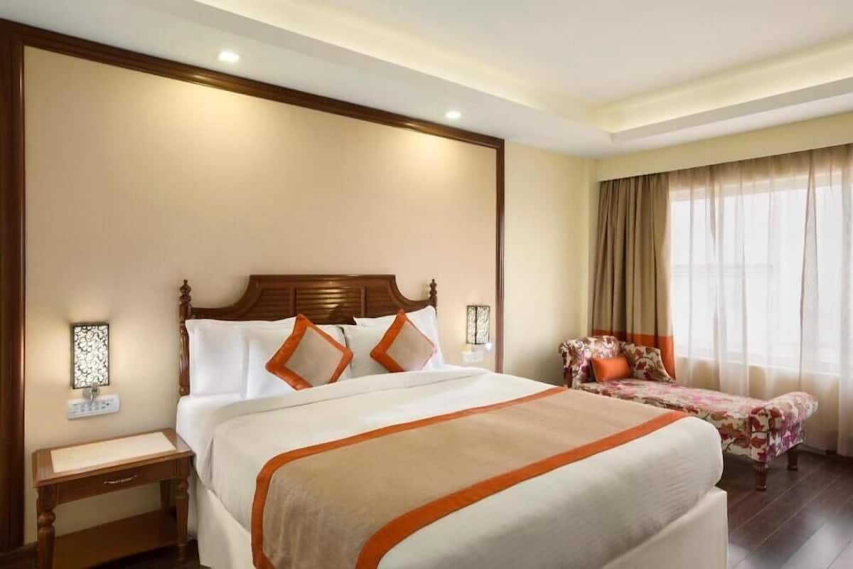 1 bedroom, in-room safe, desk, laptop workspace