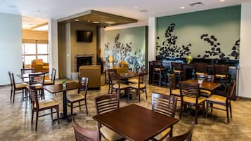 Desayuno completo incluido