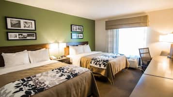 Habitación estándar, 2 camas Queen size, para no fumadores | 1 habitación, escritorio, wifi gratis y ropa de cama