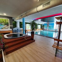 Una piscina techada