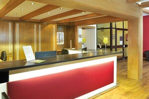 Mostrador para check-in y check-out