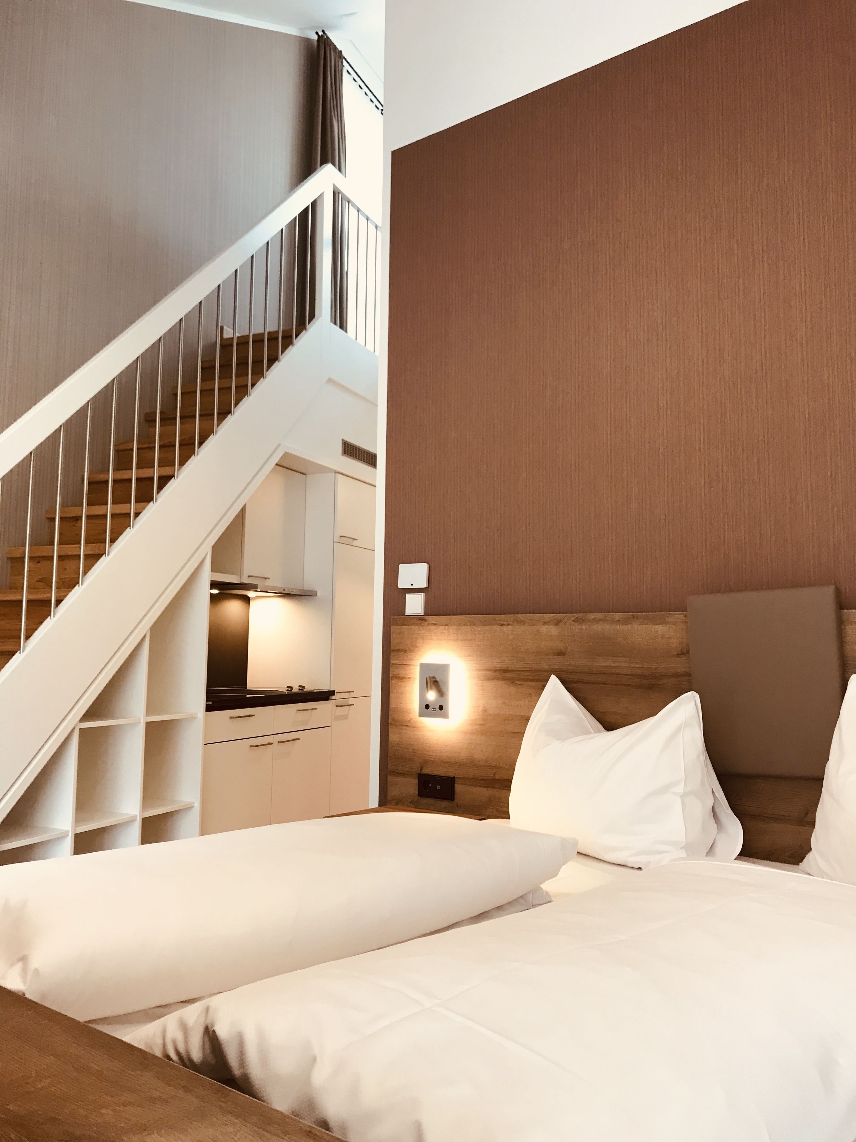 gallery apartment (split level) | in-room dining