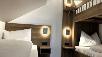 Familienzimmer | 1 Schlafzimmer, hochwertige Bettwaren, laptopgeeigneter Arbeitsplatz