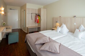 Dobbeltrom | Allergitestet sengetøy, safe på rommet og skrivebord