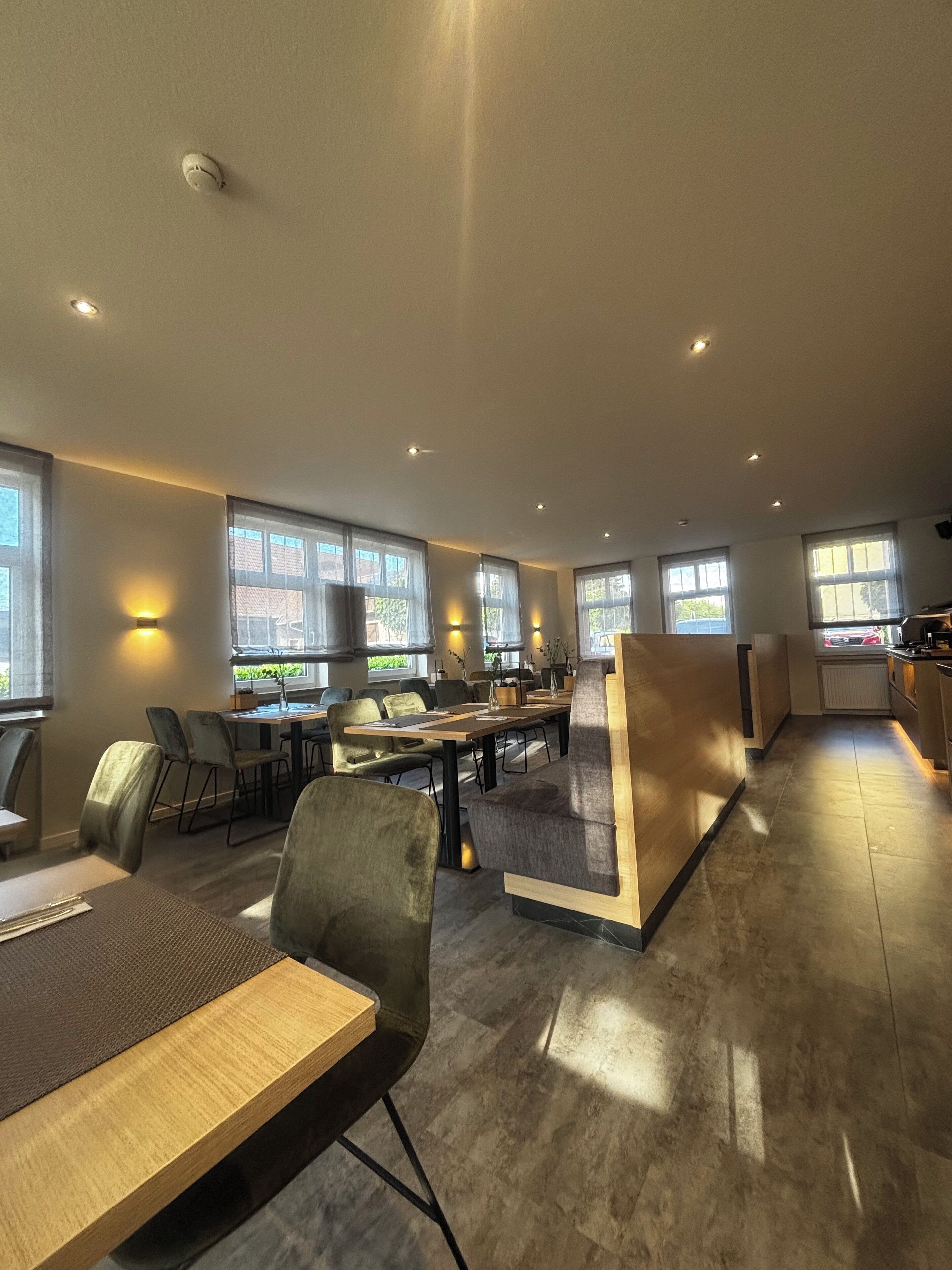 daily buffet breakfast (eur 9.9 per person)