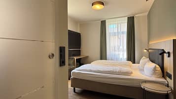 Minibar, in-room safe, desk, soundproofing