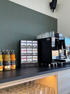 Daily buffet breakfast for a fee - Hotel am Stadthaus (Neuenburg am Rhein)
