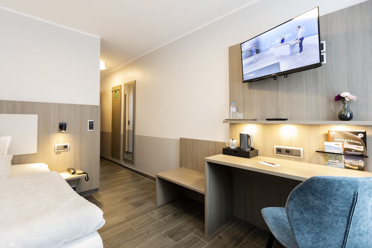 Coffres-forts dans les chambres, bureau, chambres insonorisées