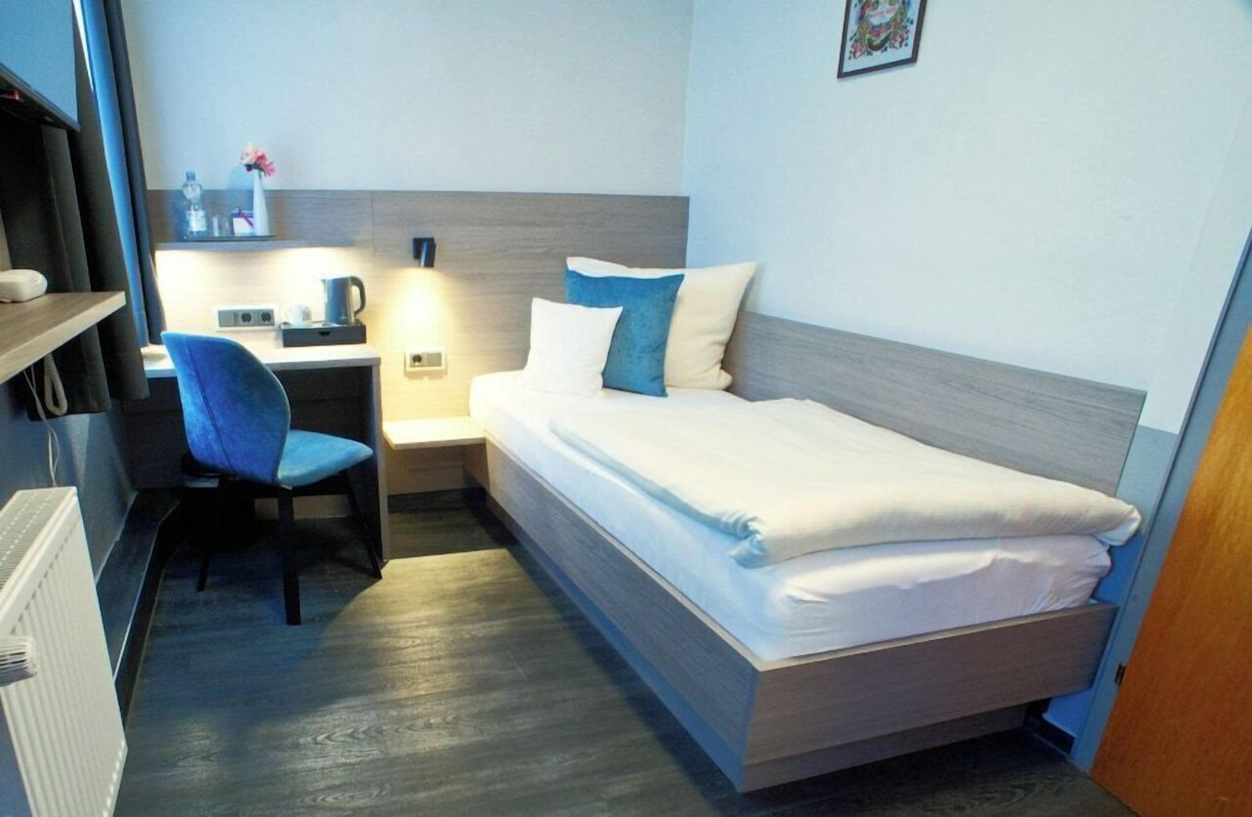 In-room safe, desk, soundproofing, free WiFi