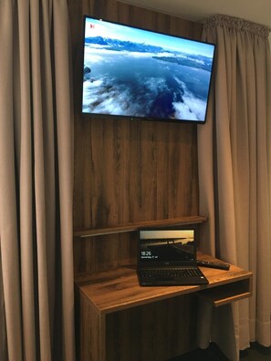 Literie de qualité supérieure, bureau, chambres insonorisées