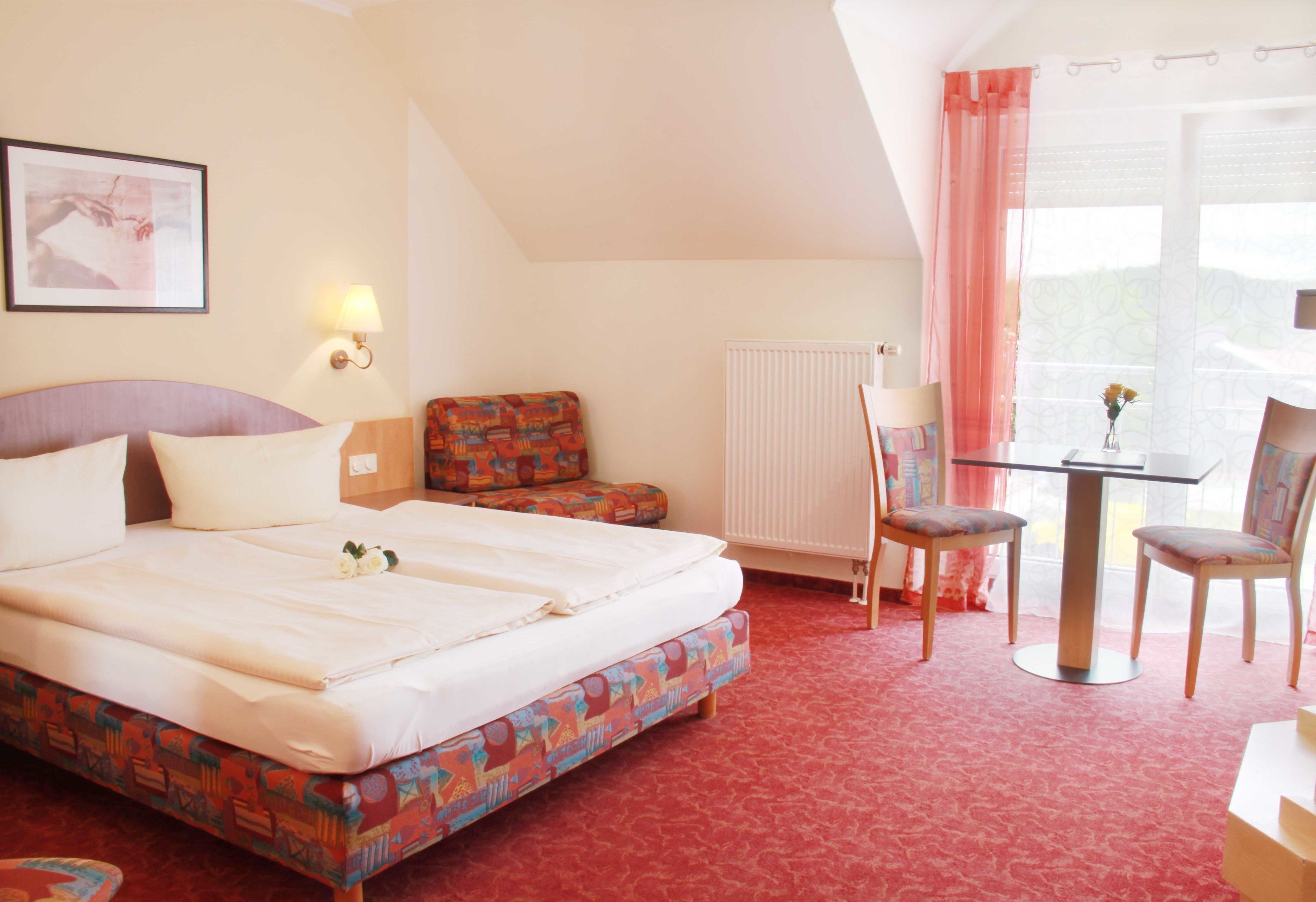 comfort double room | desk, free wifi, bed sheets