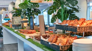 Desayuno buffet diario (EUR 29 por persona)