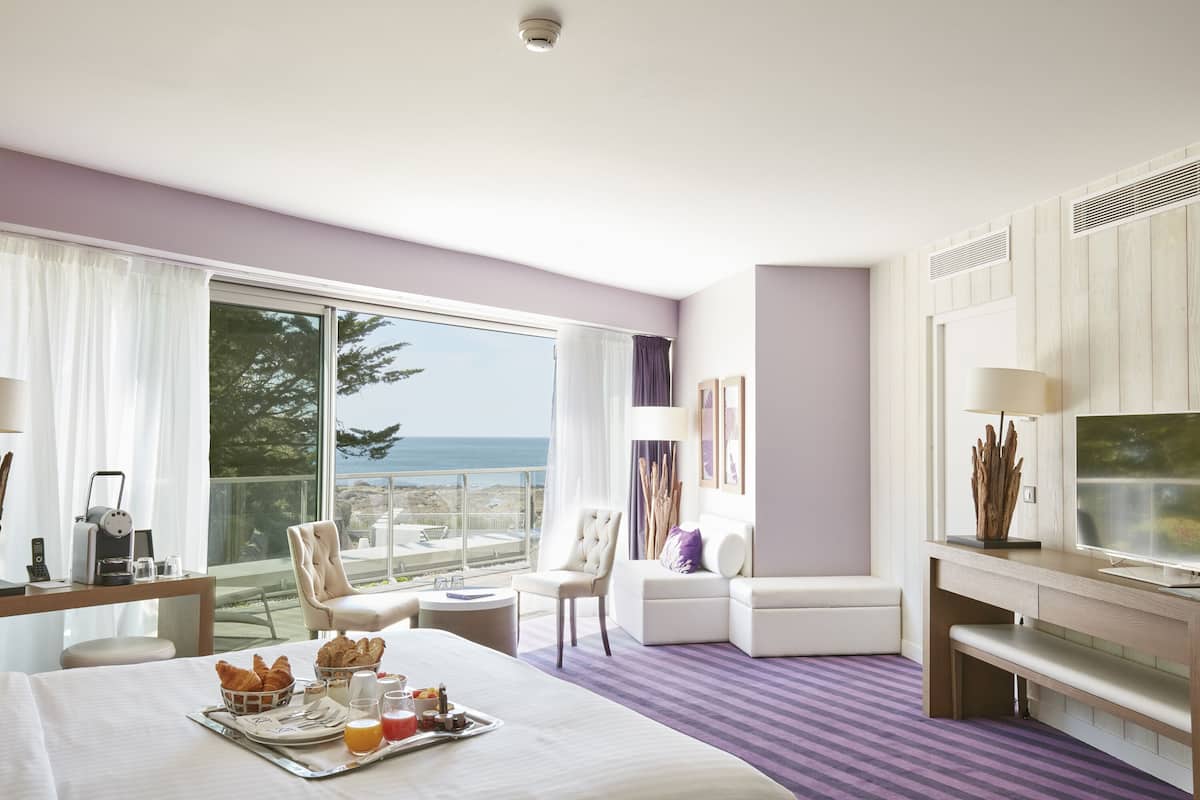 Chambre Double Prestige Océan Vue Mer | ตู้นิรภัยในห้องพัก, ผ้าม่านกันแสง, ห้องเก็บเสียง, Wi-Fi ฟรี