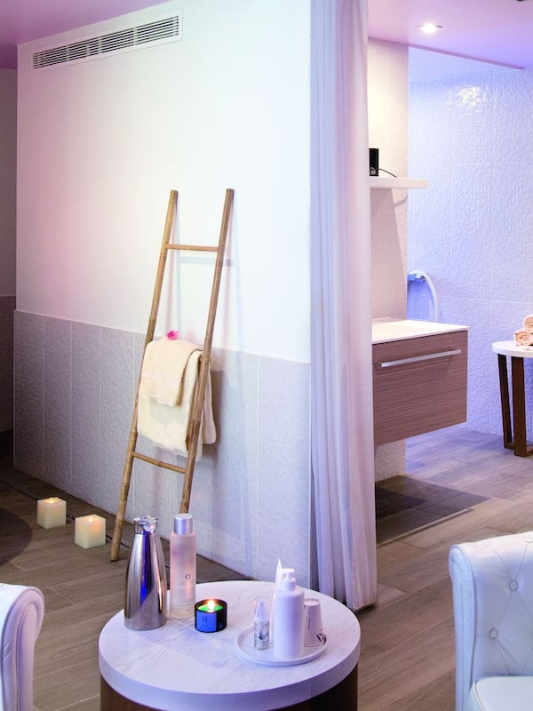 Espace de soins pour les couples, soins corporels, soins d'aromathérapie