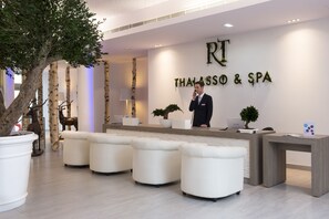 Couples treatment room(s), body treatments, aromatherapy, body wraps