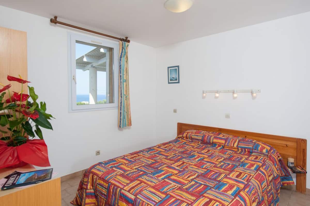 Appartement, 2 chambres | Coffre-fort, systĂšme dâinsonorisation, fer et planche Ă repasser