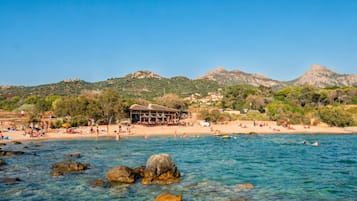Beach nearby, sun loungers, beach umbrellas, beach towels
