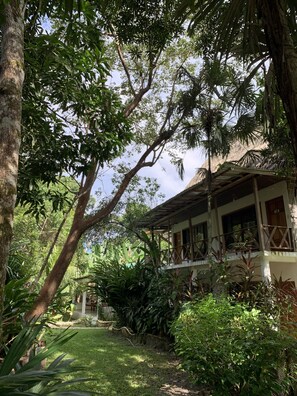 Front of property - Hotel Jaguar Inn Tikal (Flores)