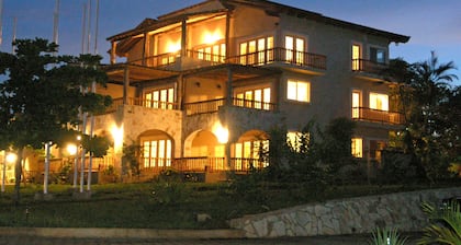 Marina Puesta del Sol