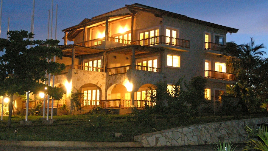 Marina Puesta del Sol