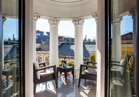 Dharma Luxury Hotel – Affordable hotel in Rome