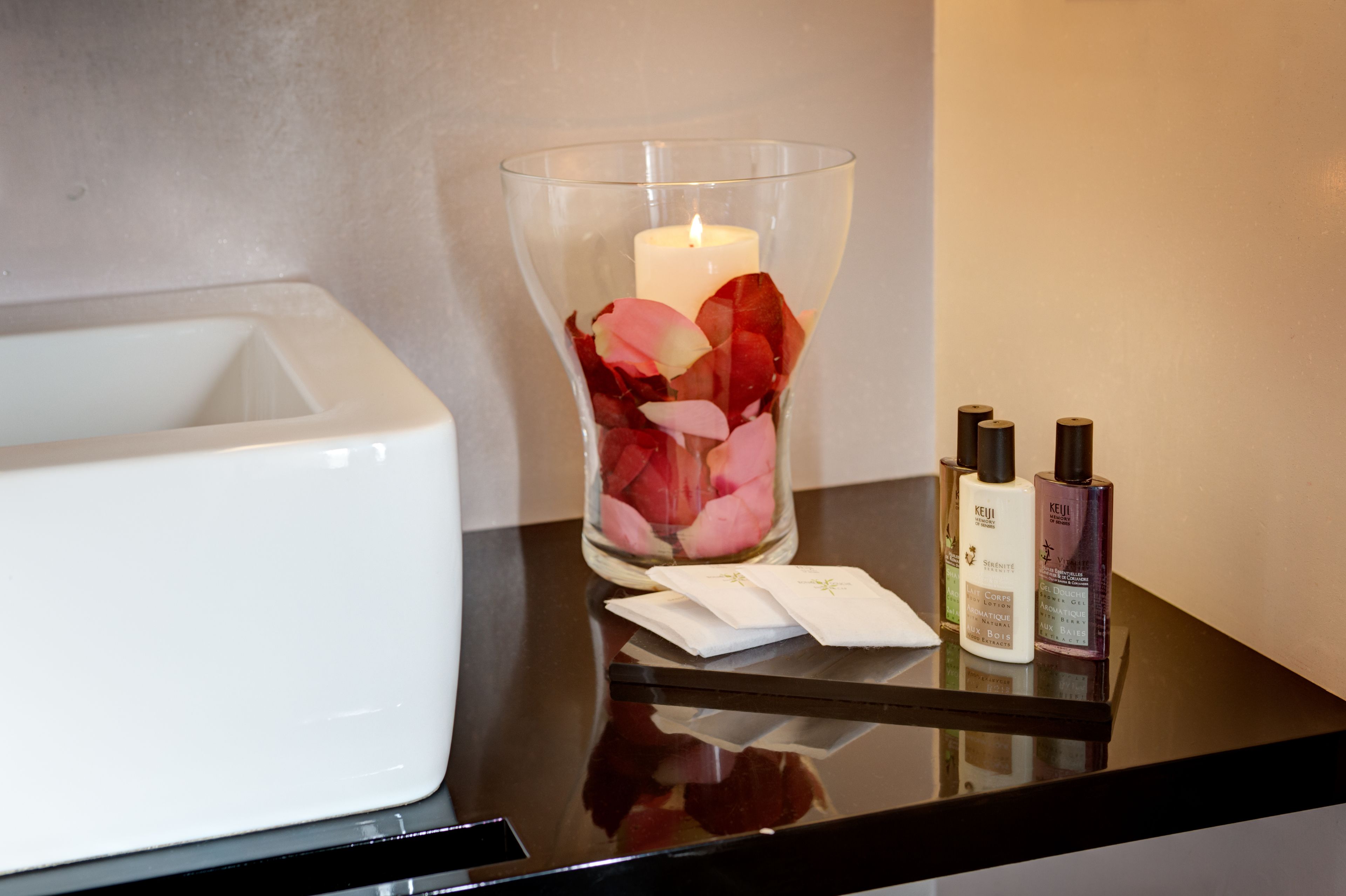 suite, balcony | 1 bedroom, premium bedding, minibar, in-room safe