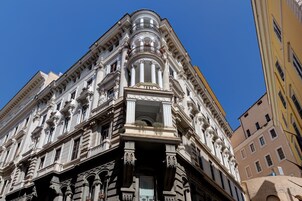 Facciata della struttura