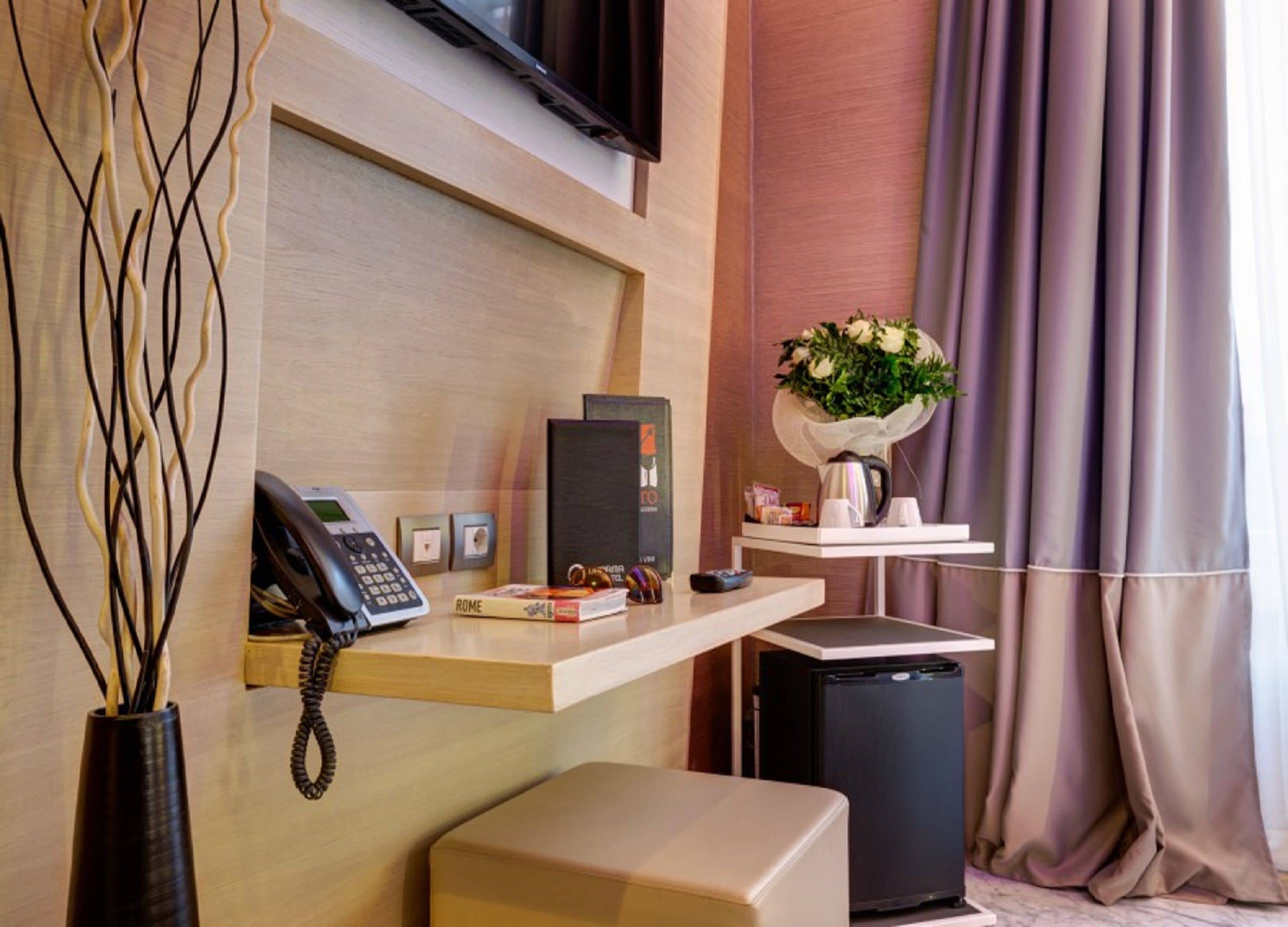 standard double room | 1 bedroom, premium bedding, minibar, in-room safe