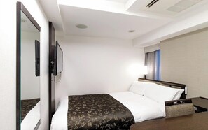 Down duvets, desk, blackout curtains, free WiFi