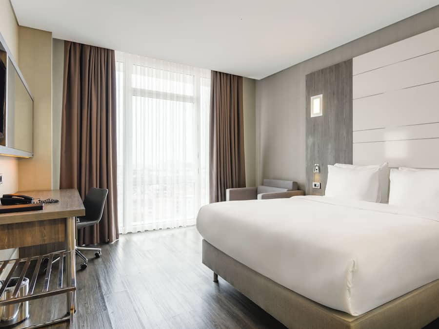 Quarto standard (French) | Frigobar, cofres nos quartos, escrivaninha
