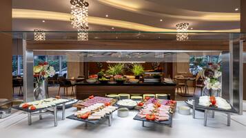 Daily buffet breakfast for a fee
