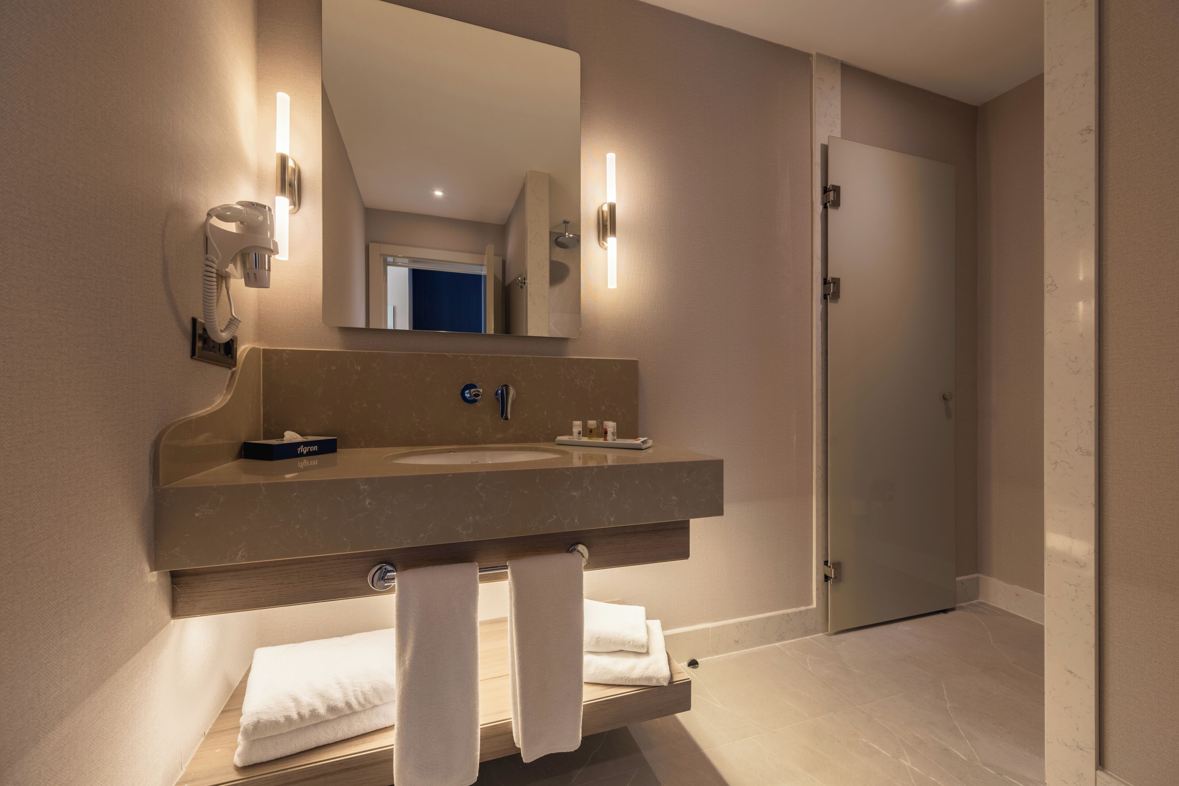 Foto - Ramada Encore by Wyndham Istanbul Bayrampasa