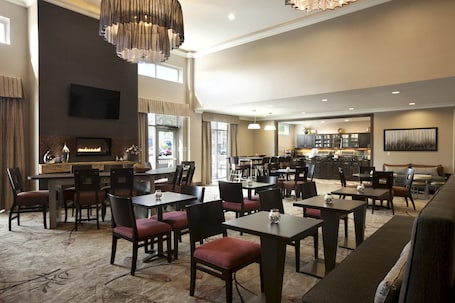 Free daily buffet breakfast . Homewood Suites by Hilton Columbus/OSU, OH