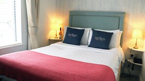 Eenvoudige eenpersoonskamer | Een strijkplank/strijkijzer, gratis wifi, beddengoed