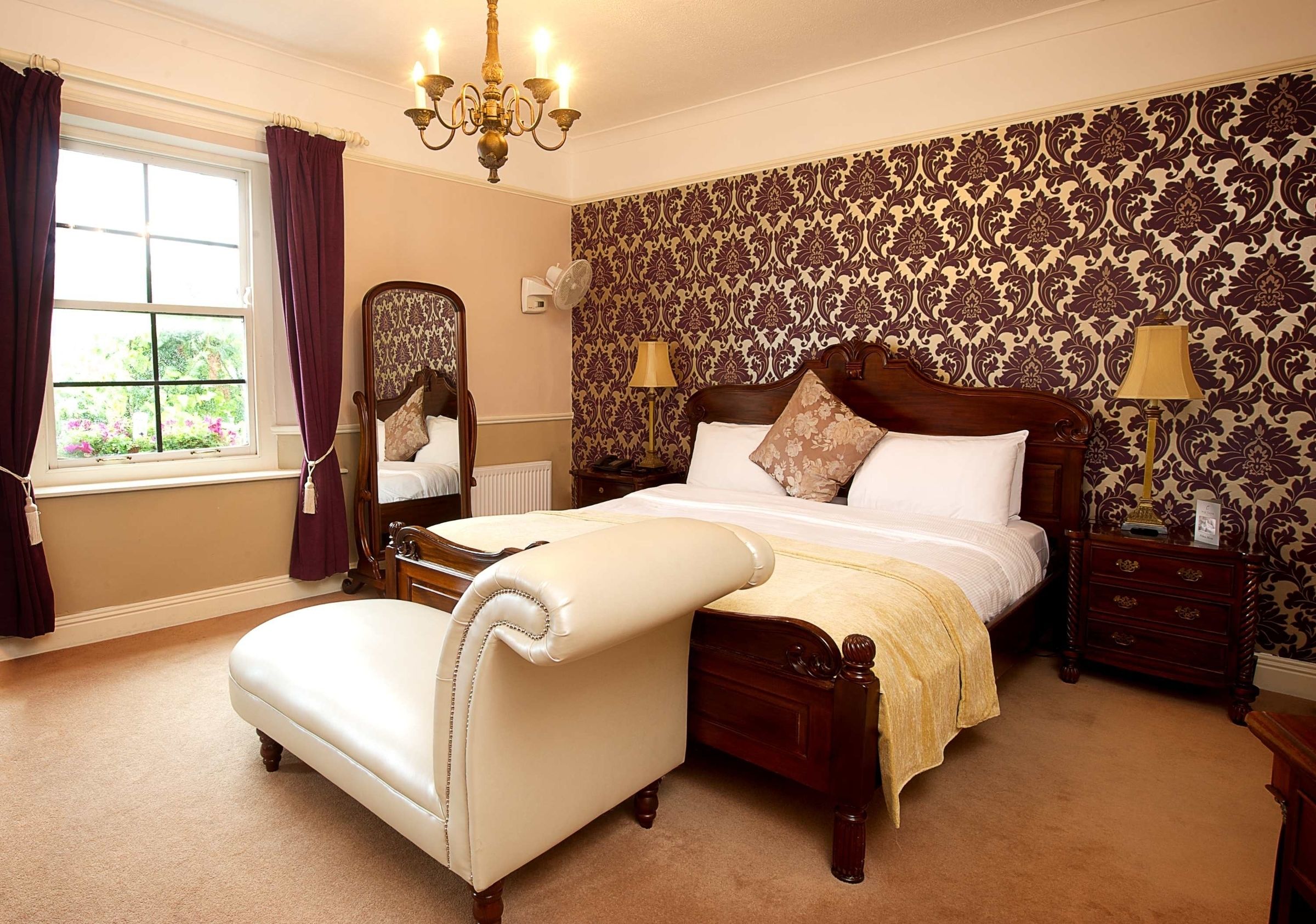 Iron/ironing board, free WiFi