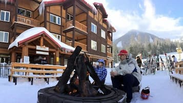 Snow and ski sports
