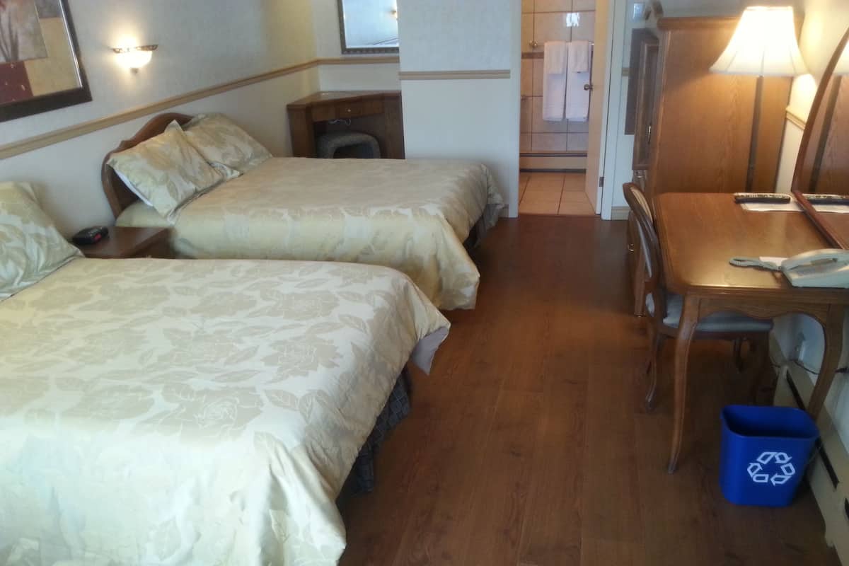 Economy Room, 2 Double Beds