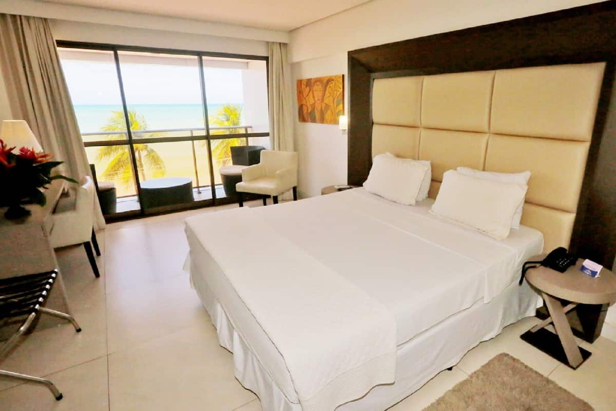Minibar, két bảo mật tại phòng, bàn, màn/rèm cản sáng 