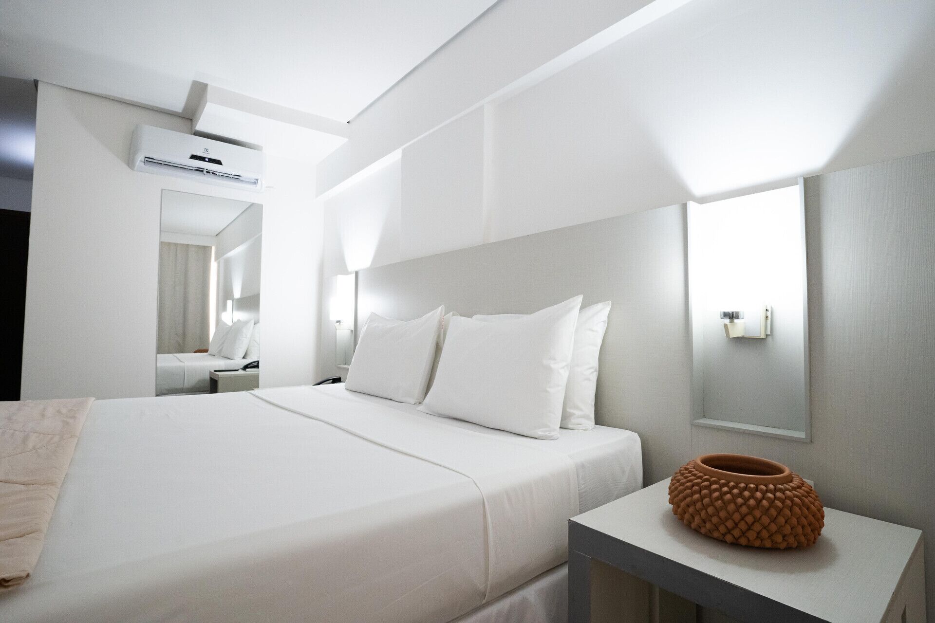 미니바, 객실 내 금고, 책상, 암막 커튼