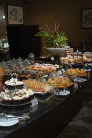 Se sirven desayunos, almuerzos y cenas