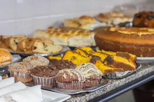 Desayuno bufé gratuito y diario