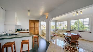Family Suite | Minibar, blackout drapes, iron/ironing board, rollaway beds
