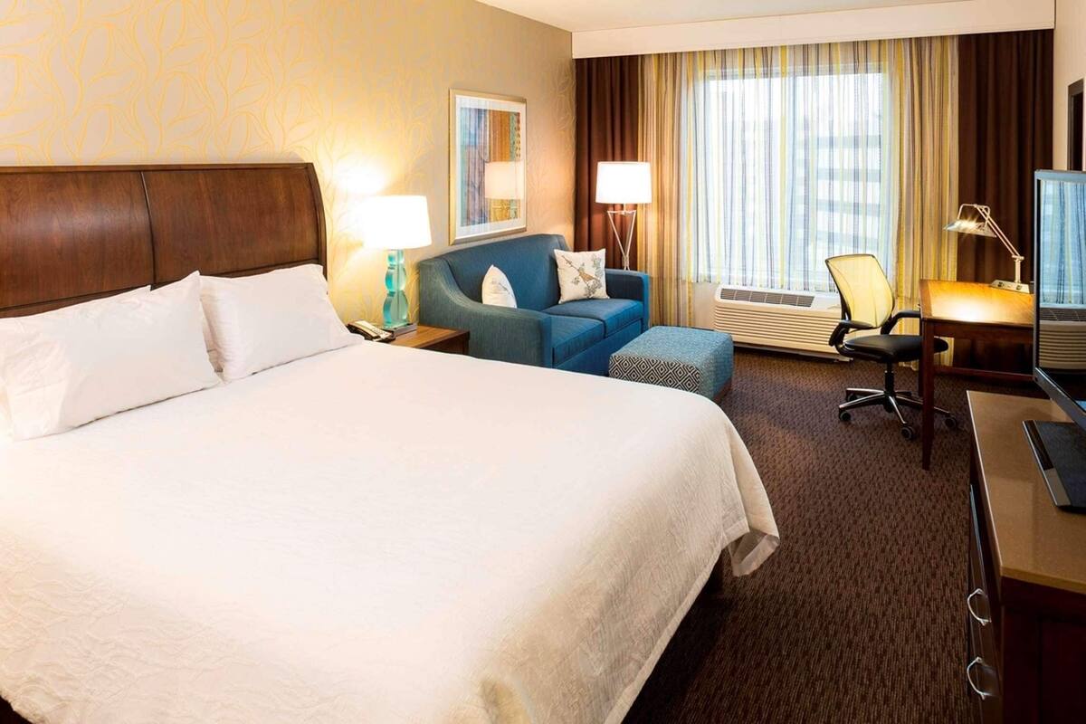 Free cots/infant beds, free WiFi, bed sheets