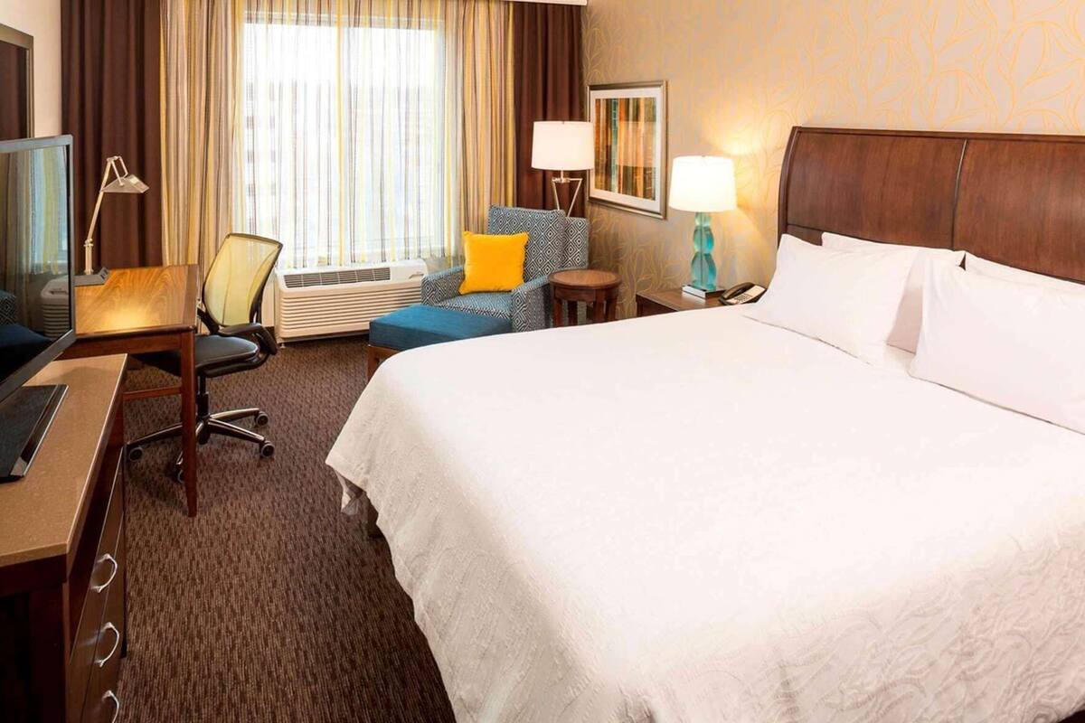 Free cots/infant beds, free WiFi, bed sheets