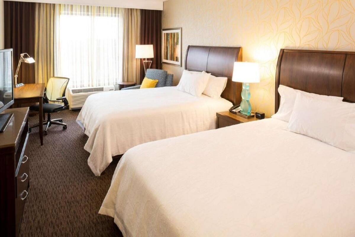 Free cots/infant beds, free WiFi, bed sheets