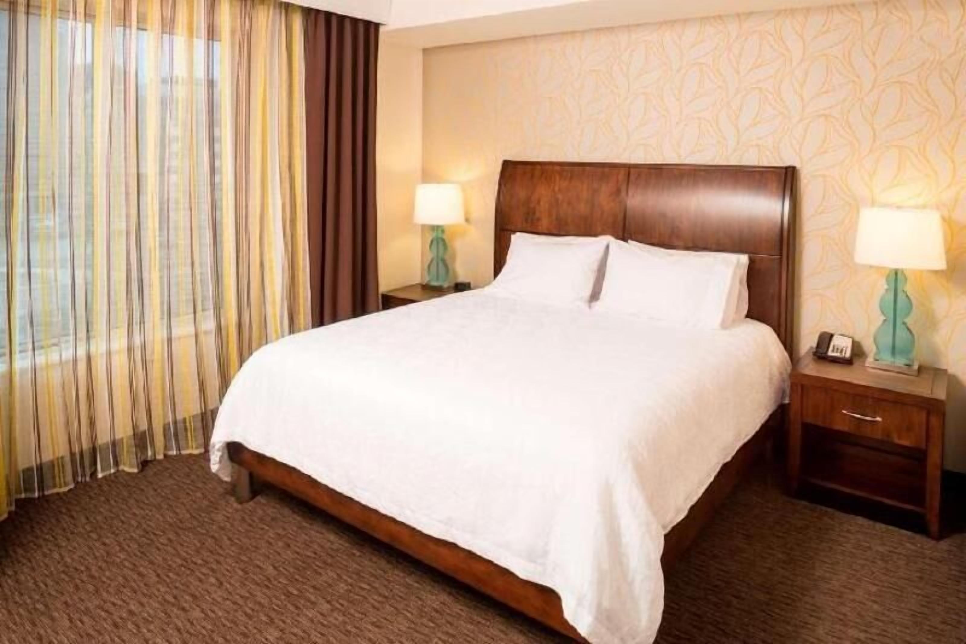 Free cots/infant beds, free WiFi, bed sheets